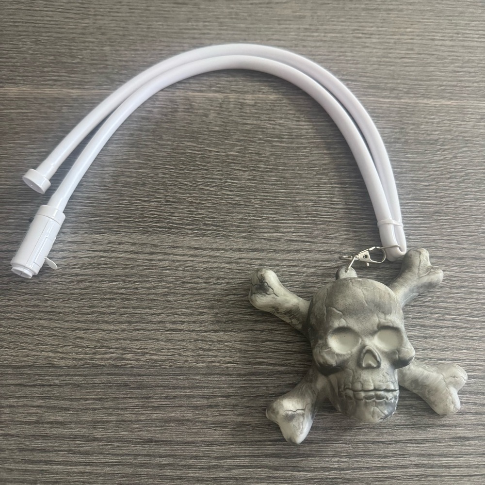 Halloween led flashing lanyard skull NEW